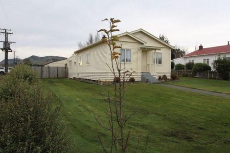 Photo of property in 19 Helena Street, Lumsden, 9730