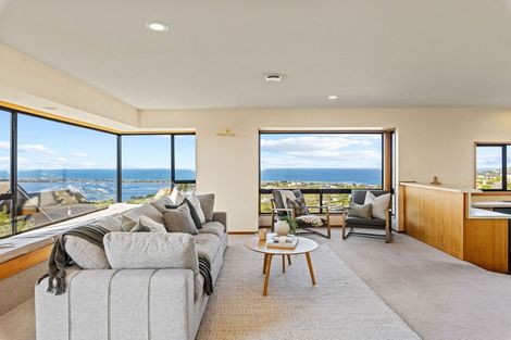 Photo of property in 10 Luxton Place, Mount Pleasant, Christchurch, 8081