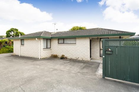 Photo of property in 4/64 Albert Street, Palmerston North, 4414