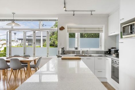 Photo of property in 1/6 Seymour Street, Saint Marys Bay, Auckland, 1011