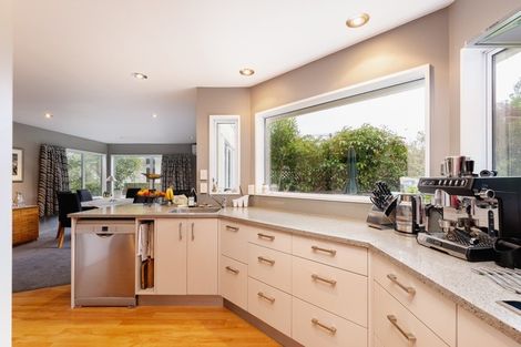 Photo of property in 6 Rosehill Road, Macandrew Bay, Dunedin, 9077