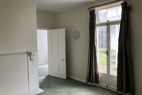 Photo of property in 2/25 Clifton Terrace, Kelburn, Wellington, 6012