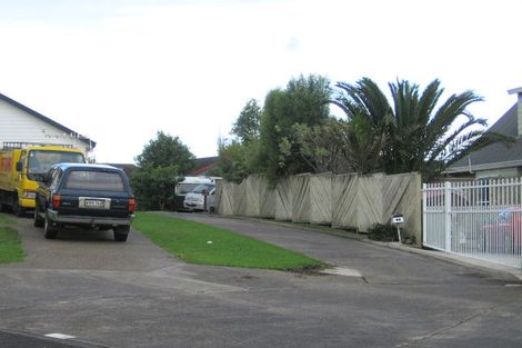Photo of property in 12 Seaglen Place, Botany Downs, Auckland, 2010