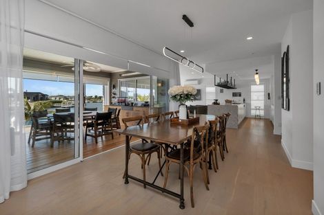 Photo of property in 13 Waitemata Drive, One Tree Point, 0118