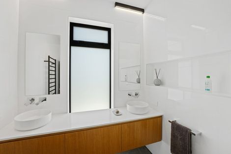 Photo of property in 80 Harakeke Road, Te Horo, Otaki, 5581