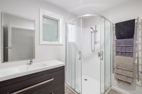 Photo of property in 16 Englefield Road, Belfast, Christchurch, 8051