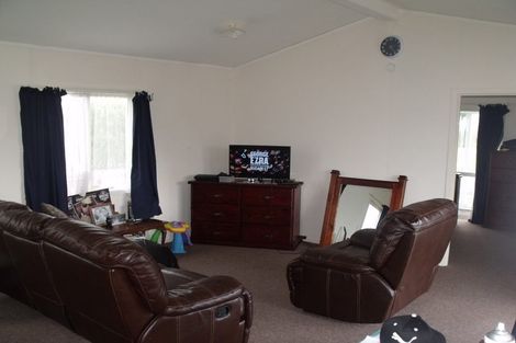 Photo of property in 16 Abbot Avenue, Waipawa, 4210