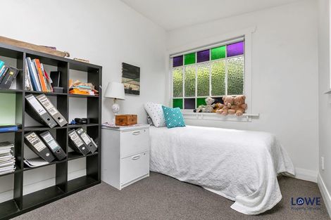 Photo of property in 12 Birkley Road, Bayswater, Auckland, 0622