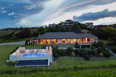 Photo of property in 124 Puketapu Road, Taradale, Napier, 4112