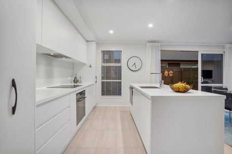 Photo of property in 32 Awatira Drive, Papamoa Beach, Papamoa, 3118