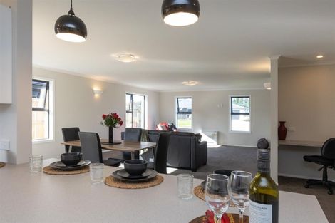 Photo of property in 10 Oldfield Lane, Marton, 4710