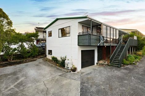 Photo of property in 8a Ladies Mile, Manly, Whangaparaoa, 0930