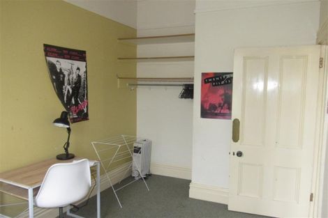 Photo of property in 2a Russell Terrace, Newtown, Wellington, 6021