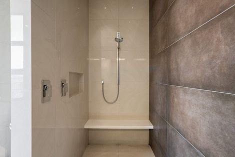 Photo of property in 16 Hayes View Lane, Lake Hayes, Queenstown, 9371