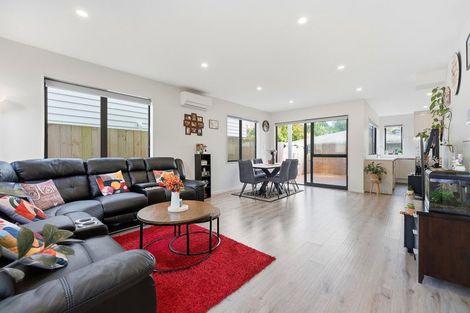 Photo of property in 6b Blenheim Street, Glenfield, Auckland, 0629
