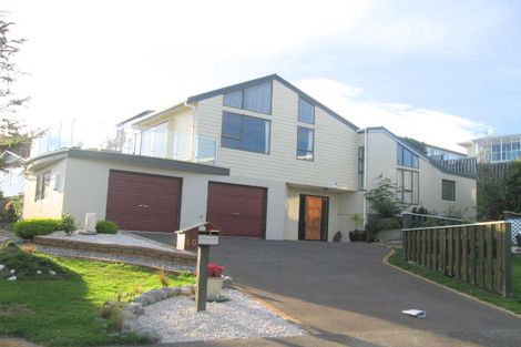 Photo of property in 10 Ettrick Grove, Papakowhai, Porirua, 5024