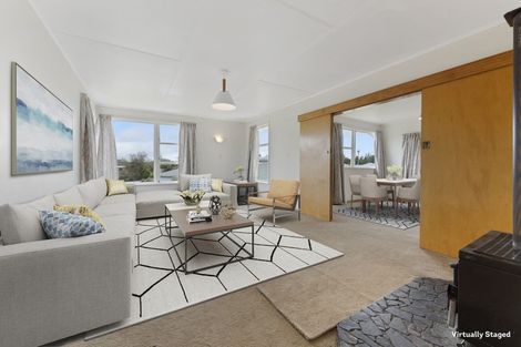 Photo of property in 1 Lawson Street, Pahiatua, 4910