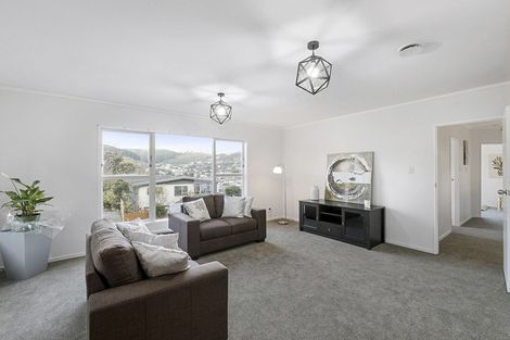 Photo of property in 5 Turriff Crescent, Tawa, Wellington, 5028