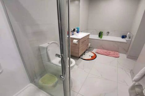 Photo of property in 117 Hobsonville Point Road, Hobsonville, Auckland, 0616