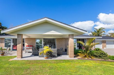 Photo of property in 2/16 Dune View Drive, Mangawhai, 0505