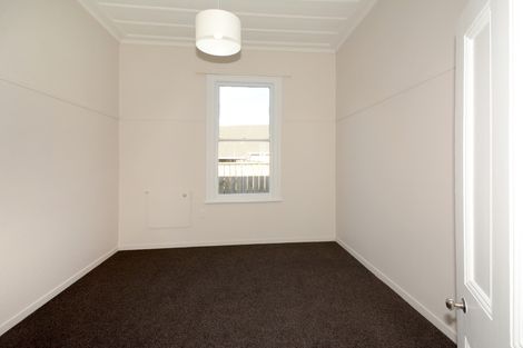 Photo of property in 17 Wesley Street, South Dunedin, Dunedin, 9012