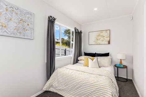 Photo of property in 23 Cumberland Grove, Cannons Creek, Porirua, 5024