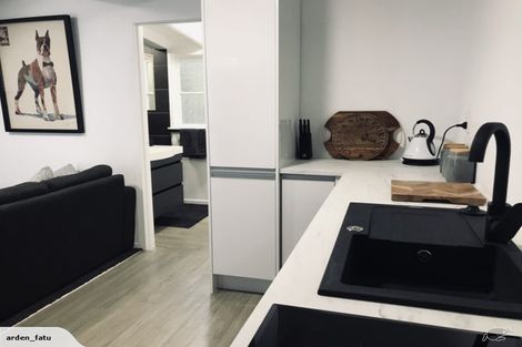 Photo of property in 160 Laingholm Drive, Laingholm, Auckland, 0604