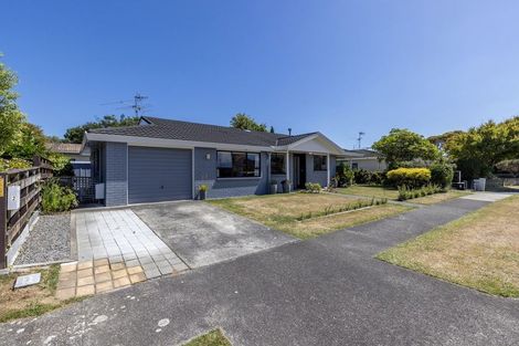 Photo of property in 2 Kanawa Street, Waikanae, 5036