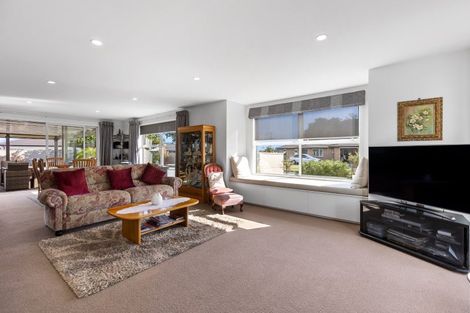Photo of property in 2 Keene Drive, Bell Block, New Plymouth, 4312