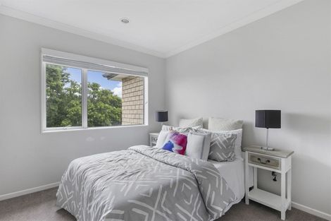Photo of property in 102 Glendhu Road, Bayview, Auckland, 0629