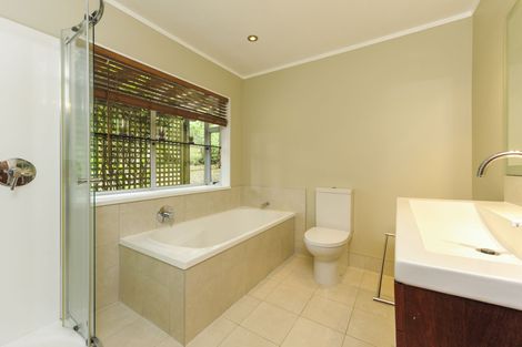 Photo of property in 103 Wirihana Road, Titirangi, Auckland, 0604