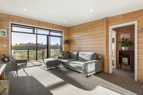 Photo of property in 86 Valley Road, Waitoki, 0871