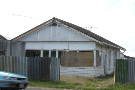 Photo of property in 8 Seafront Road, Castlecliff, Whanganui, 4501