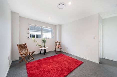 Photo of property in 240c Whitney Street, Blockhouse Bay, Auckland, 0600