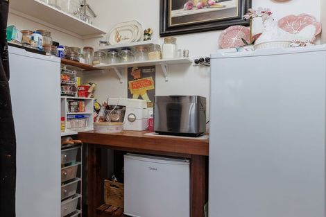 Photo of property in 6 Studholme Street, Waimate, 7924