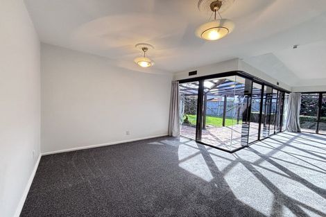 Photo of property in 30a Strowan Road, Strowan, Christchurch, 8052