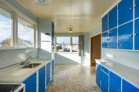 Photo of property in 11 Somerset Crescent, Highbury, Palmerston North, 4412