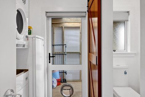 Photo of property in 297 Radnor Road, Midhirst, Stratford, 4394