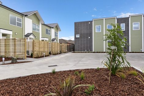 Photo of property in 12/10 Burrows Place, Frankton, Hamilton, 3204