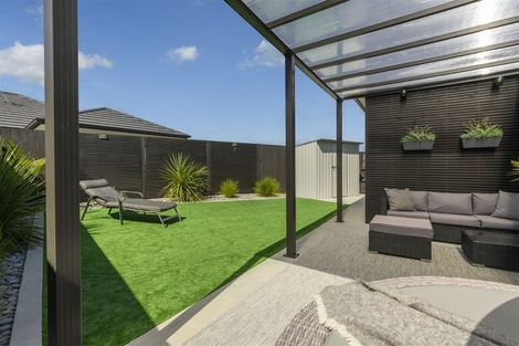 Photo of property in 39 Kotiate Street, Papamoa Beach, Papamoa, 3118