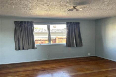 Photo of property in 10 Wallis Street, Raglan, 3225