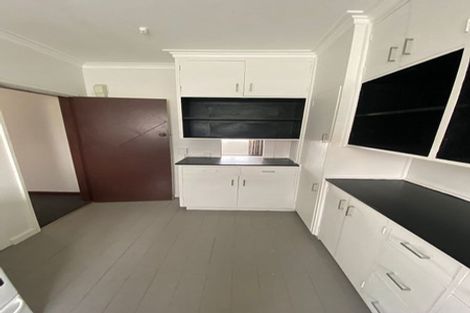 Photo of property in 229 Featherston Street, Palmerston North, 4410