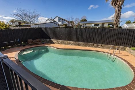 Photo of property in 118 Old Onerahi Road, Onerahi, Whangarei, 0110