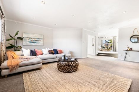 Photo of property in 131 Waimumu Road, Massey, Auckland, 0614