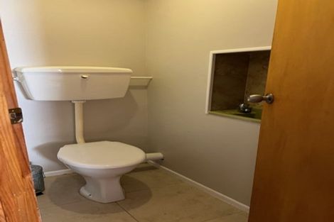 Photo of property in 49 Woodfern Crescent, Titirangi, Auckland, 0604