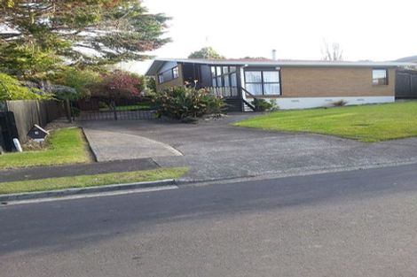 Photo of property in 3 Naviti Place, Browns Bay, Auckland, 0630
