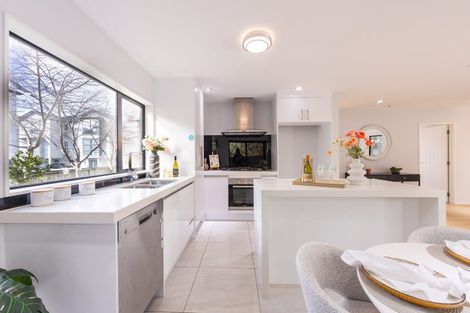 Photo of property in 7a Fairdene Avenue, Henderson, Auckland, 0610