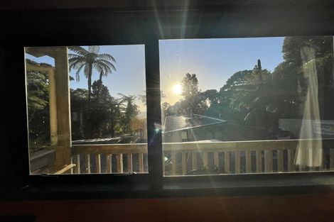 Photo of property in 426 Scenic Drive, Waiatarua, Auckland, 0612