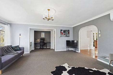 Photo of property in 15a Romney Square, Tawa, Wellington, 5028