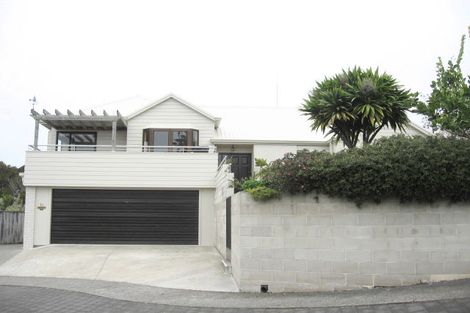 Photo of property in 21 Ormond Road, Hospital Hill, Napier, 4110